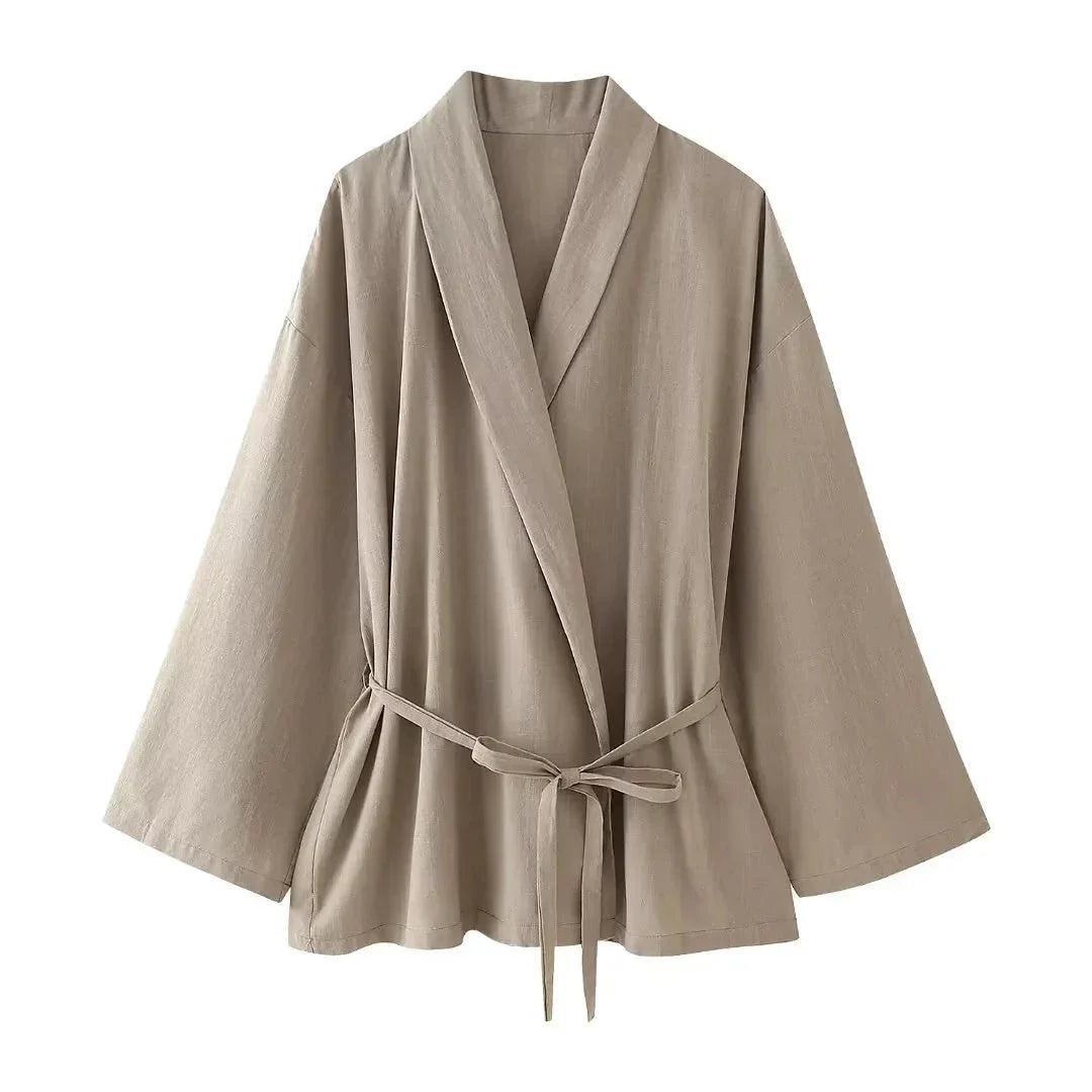 Elegantes Zweiteiler Set Modern mit Bindegürtel und weite Hose