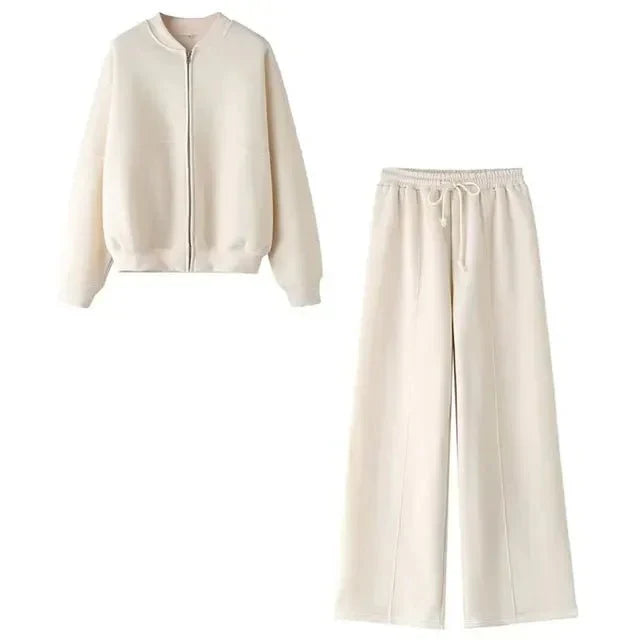Bequemes Zweiteiler Set mit Zipper Jacke und Joggerhose