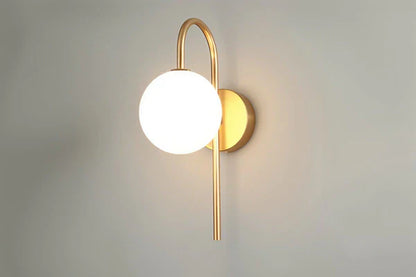 Goldene LED Wandlampe Modern Kugelform
