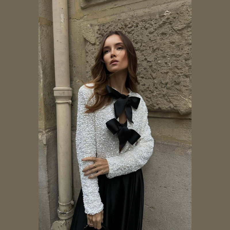 Glitzer Cardigan mit Pailletten und Schleifen - BerlinGlamour