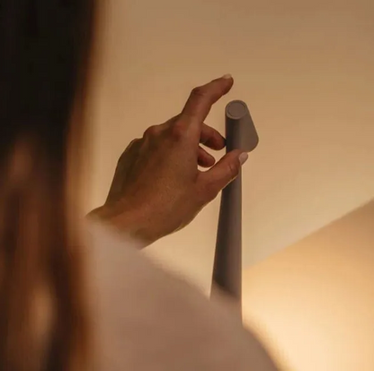 Nordische LED Leselampe Kabellos Dimmbar Minimalistisch