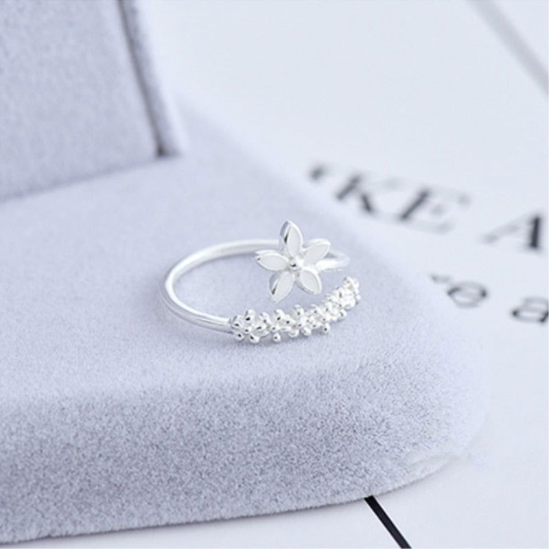 Blumenring Silber Frisch Modern Schmuck