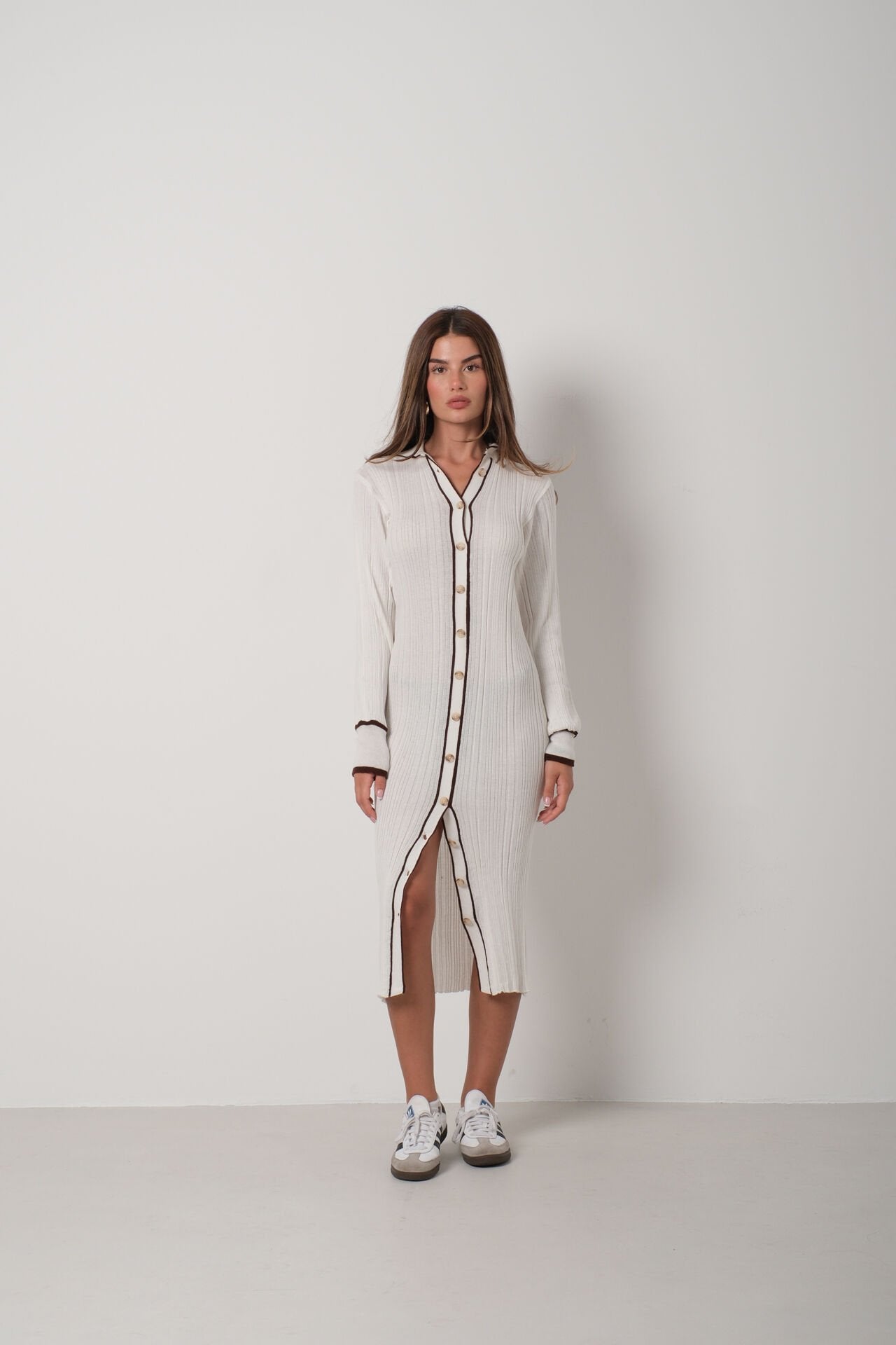 Strickkleid Damen Gerippt mit Knöpfen und Kontraststreifen