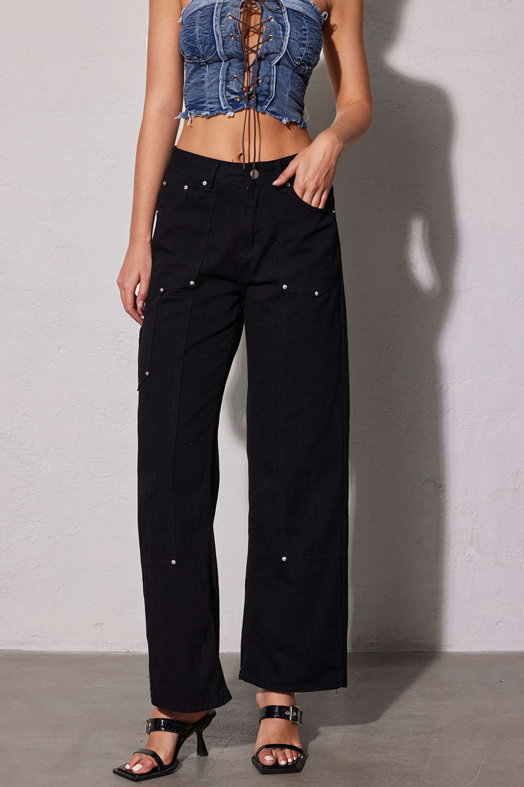Weite Jeans mit Utility-Style Modern
