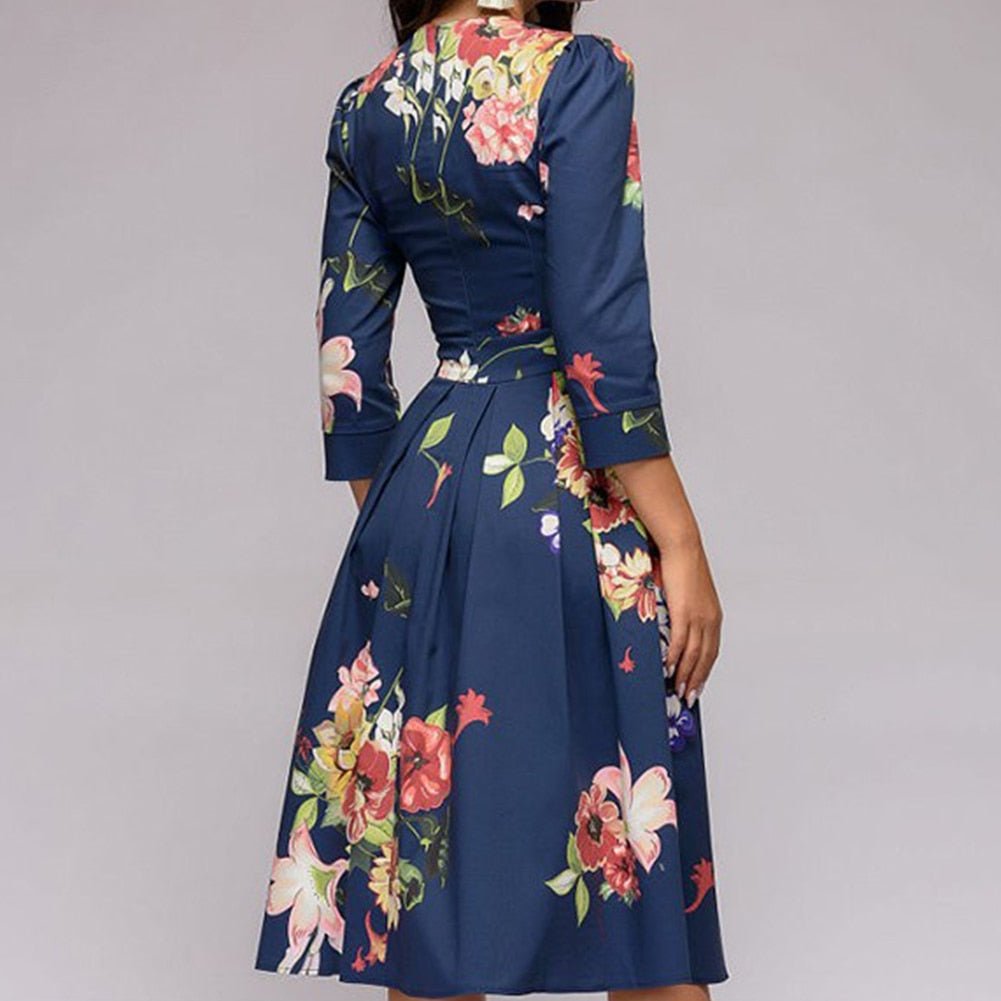 Retrozo – Ein edles, mittellanges Kleid - FashionWOLF