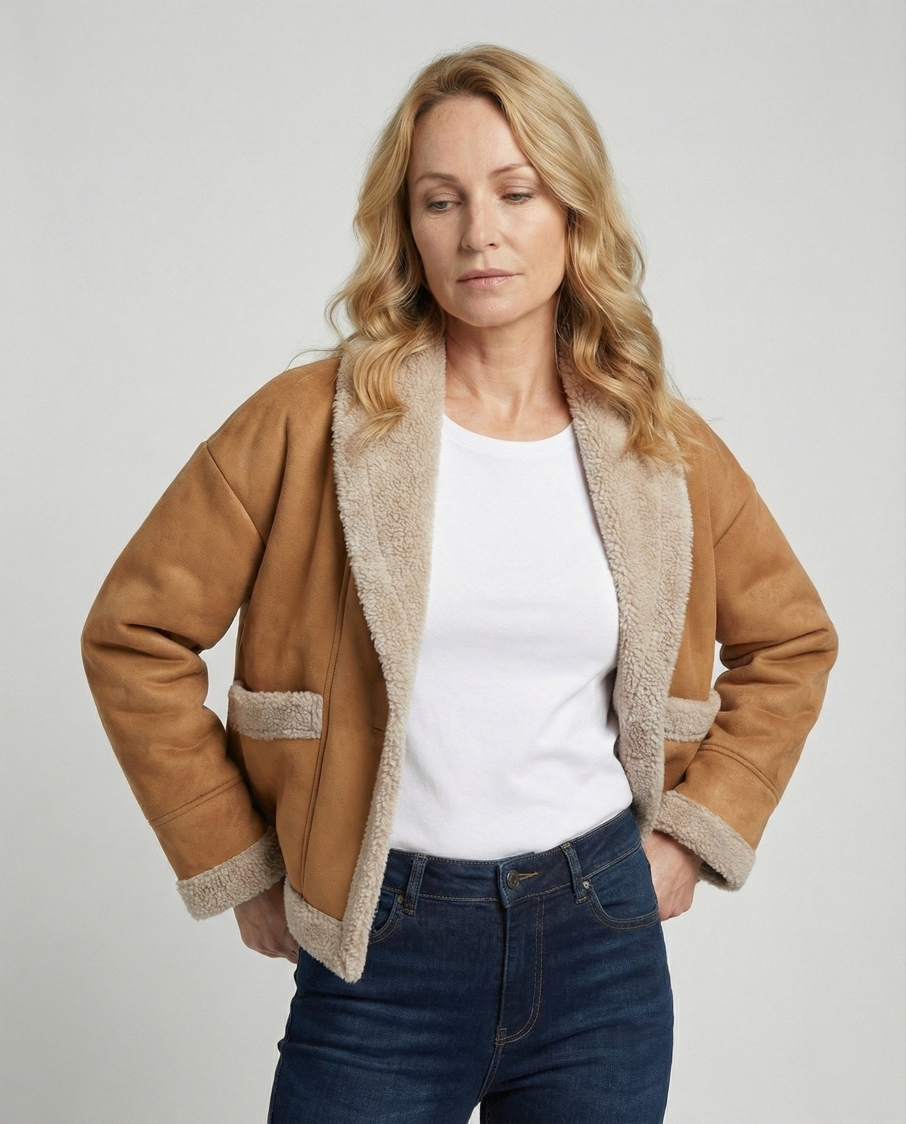Elegante Damenjacke mit Stehkragen Modern - BerlinGlamour
