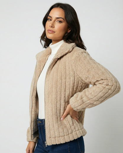 Teddyjacke Damen Stilvoll Kragen Modern - BerlinGlamour