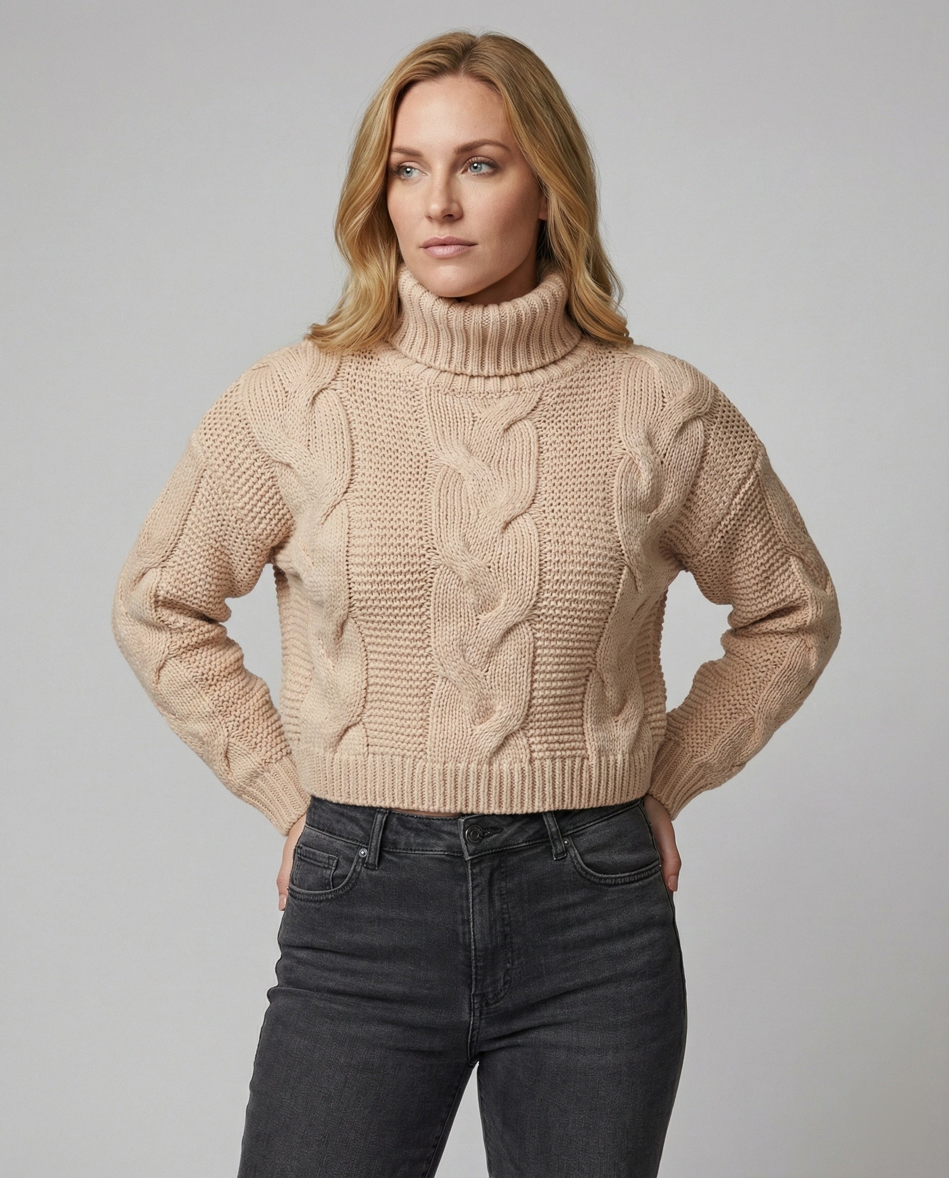 Damen Oversized Pullover Großzügig Zopfmuster Hochkragen - BerlinGlamour