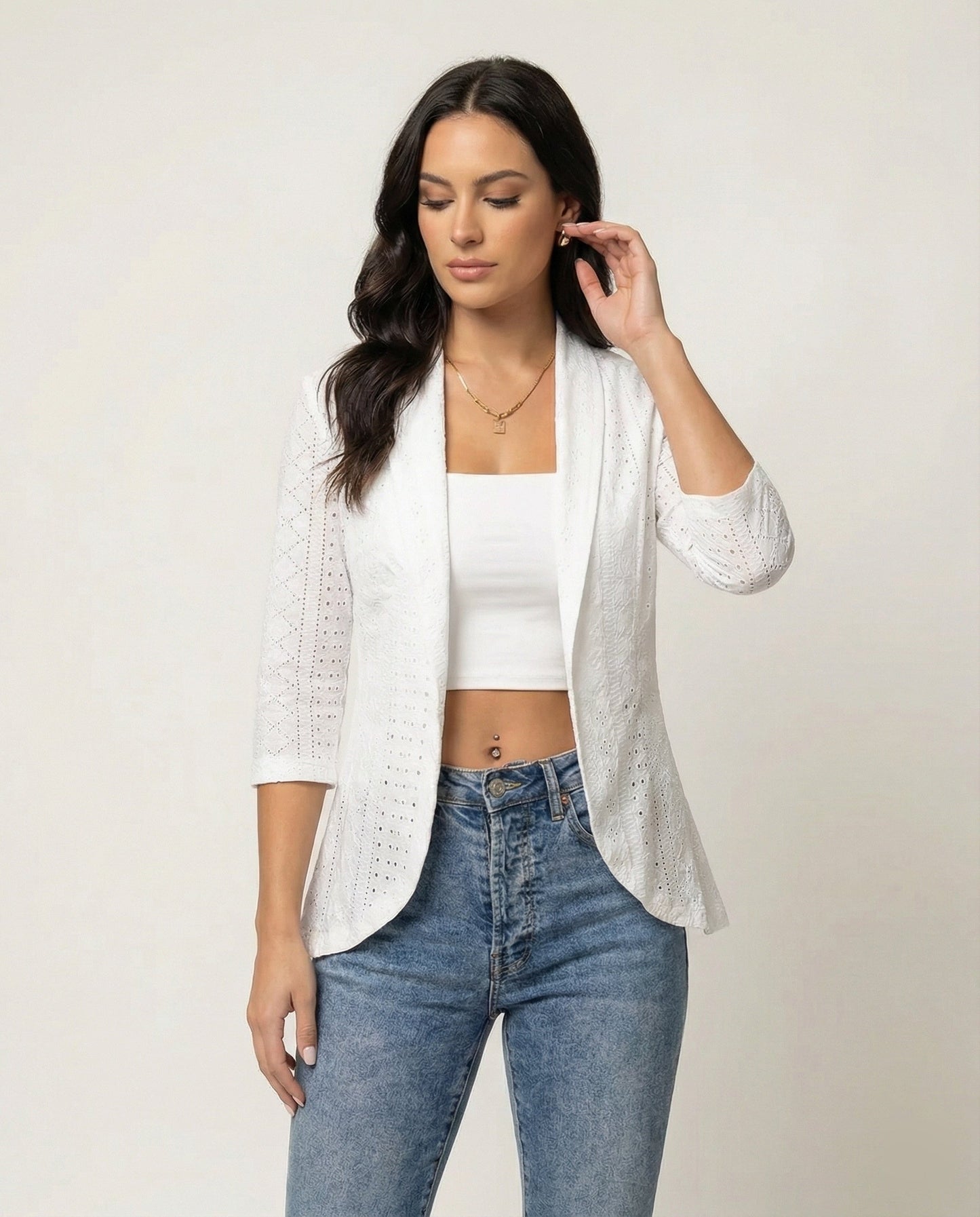 Damen Blazerjacke Elegant Tailliert Mit Lochmuster - BerlinGlamour