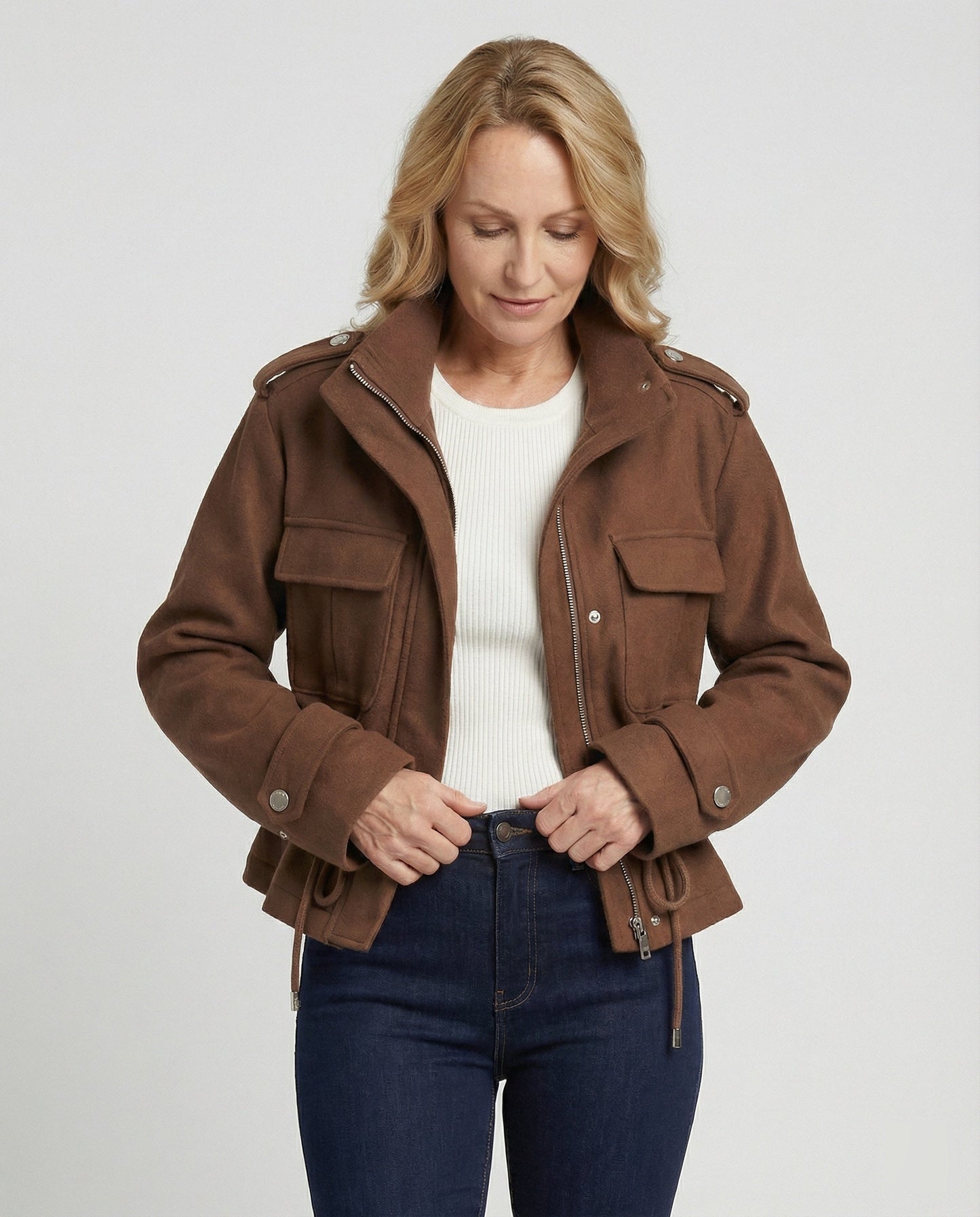 Damen Freizeitjacke Tailliert mit Taschen Modern - BerlinGlamour