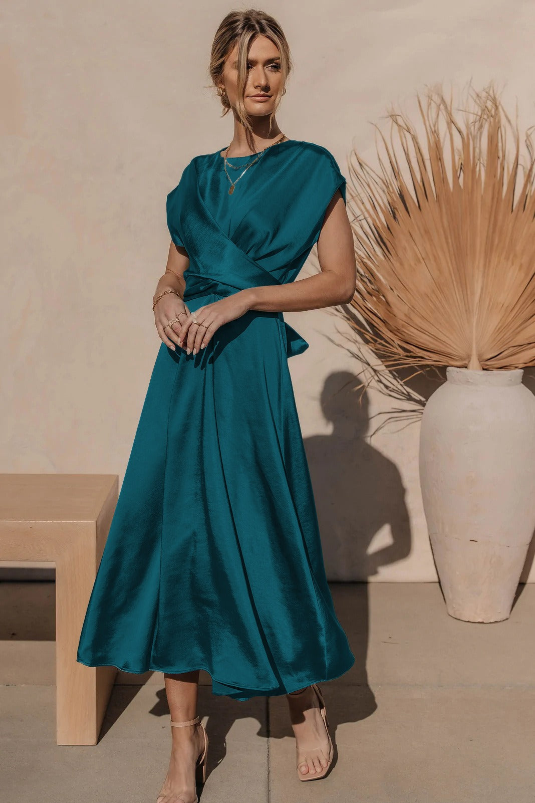 Hildas elegantes Sommer-Midi-Kleid