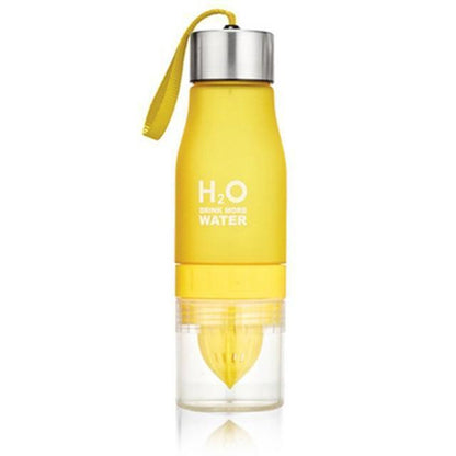 Wasserflasche mit Frucht-Infuser Durchsichtig